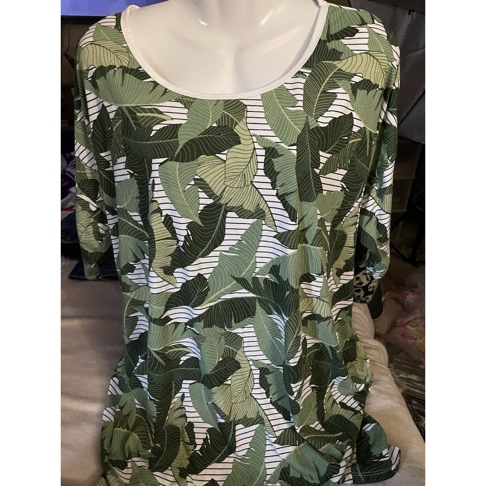 Lularoe XL Green White Shirt